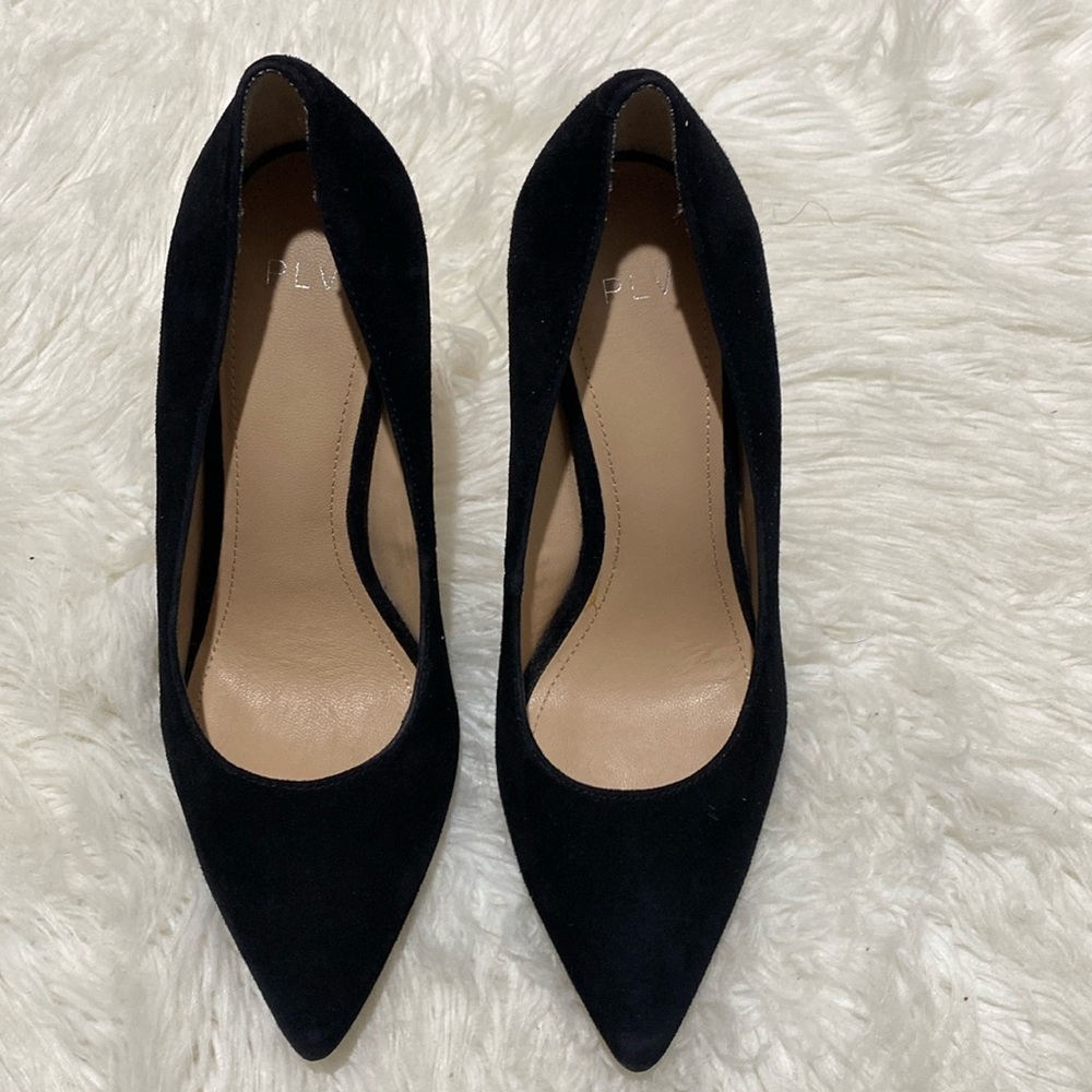 PLV suede pumps size 7‎